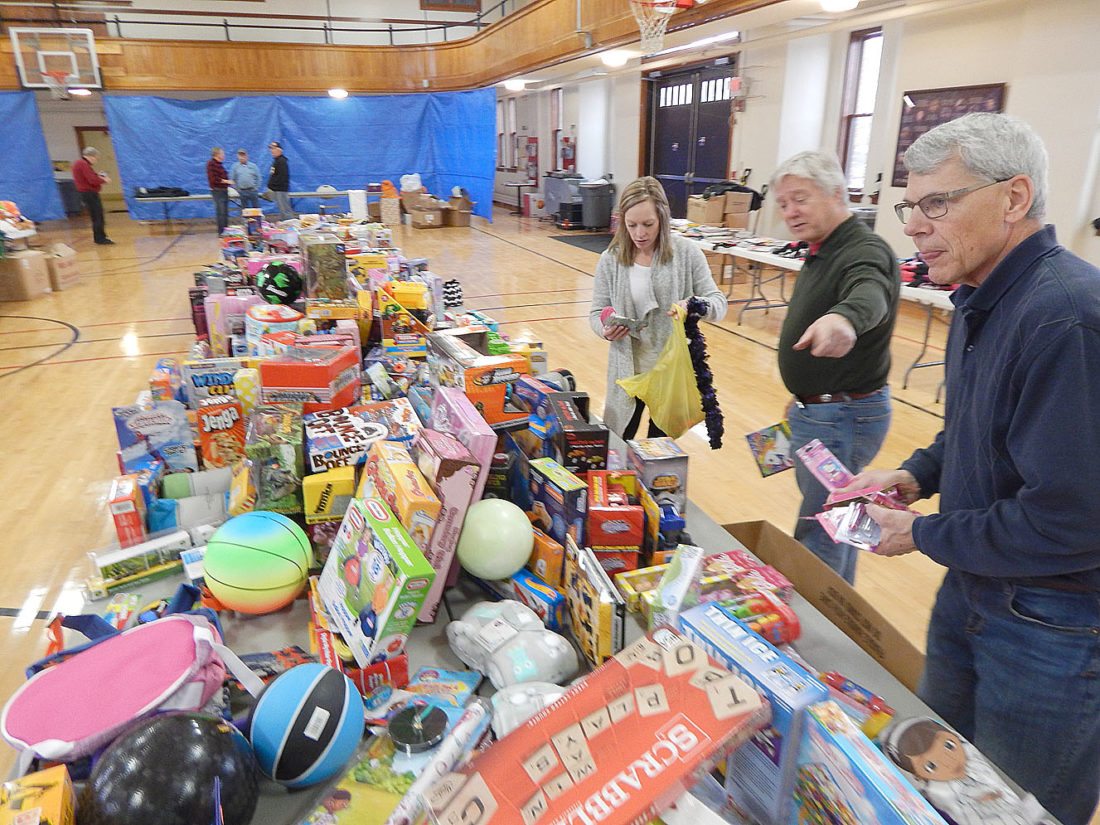 Santa’s Closet setup News, Sports, Jobs The Journal